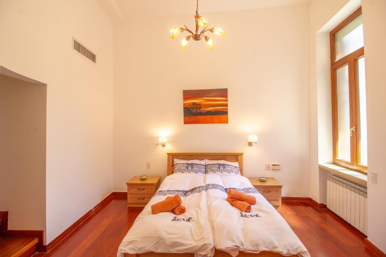 Art Apartment In Mamila Jerusalem Exterior foto